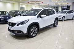 PEUGEOT 2008 1.5 HDI ALLURE 17 PEUGEOT 2008 1.5 HDI ALLURE 17