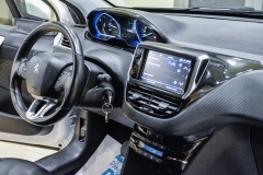 PEUGEOT 2008 1.5 HDI ALLURE 47 PEUGEOT 2008 1.5 HDI ALLURE 47