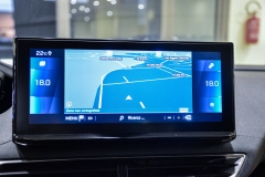 PEUGEOT 3008 1.5 HDI 130CV Allure 54