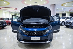 PEUGEOT 3008 1.5 HDI 130CV Allure 8