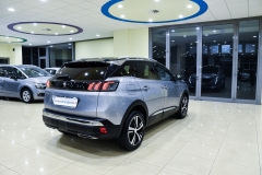 PEUGEOT 3008 1.5 HDI 130CV GT 18