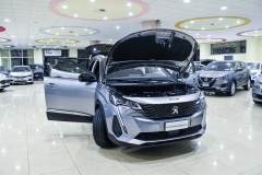 PEUGEOT 3008 1.5 HDI 130CV GT 9