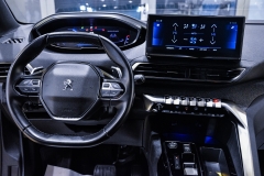 PEUGEOT 3008 1.5 HADI 130CV Allure 42