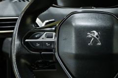 Peugeot 3008 1500hdi automatica usata km0 matera 48