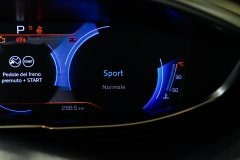 Peugeot 3008 1500hdi automatica usata km0 matera 54 A