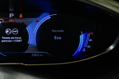 Peugeot 3008 1500hdi automatica usata km0 matera 54 B
