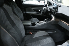 Peugeot 3008 1500hdi automatica usata km0 matera 89