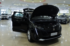 Peugeot 3008 1500hdi automatica usata km0 matera 9