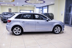 AUDI A3 Spb 1.6TSI 116CV Business 15