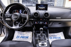 AUDI A3 Spb 1.6TSI 116CV Business 37