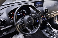 AUDI A3 Spb 1.6TSI 116CV Business 39