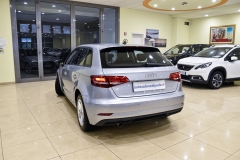 AUDI A3 Spb 1.6TSI 116CV Business 6