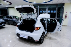 RENAULT CLIO 900i MOSCHINO USATA 10