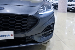 Ford Kuga diesel st-line km0 usata matera 17