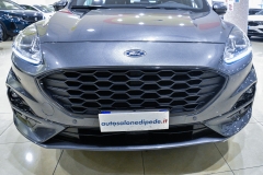 Ford Kuga diesel st-line km0 usata matera 31