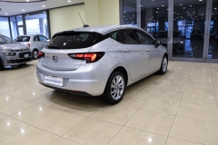 Opel astra automatica diesel usata matera 18