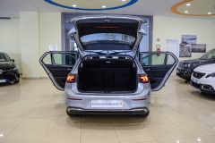 VOLKSWAGEN GOLF 2.0 TDI 150CV Style 11