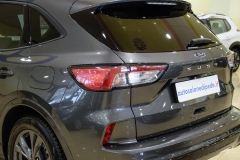 FORD KUGA ST 24