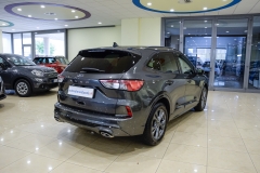 FORD KUGA ST 4