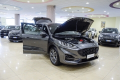 FORD KUGA ST 9