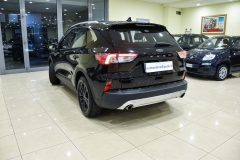 FORD KUGA 1.5 TDCI 120CV Titanium Business 6
