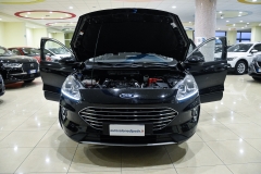 FORD KUGA 1.5 TDCI 120CV Titanium Business 8