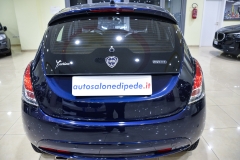 LANCIA Y 1.0 Hybrid 70CV Ecochic GOLD 25