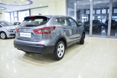 NISSAN QASHQAI AUTOMATICA DIESEL USATA MATERA 18