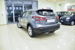 NISSAN QASHQAI AUTOMATICA DIESEL USATA MATERA 6