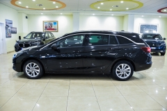 OPEL ASTRA SPORT TOURER SW USATA MATERA 13