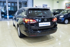 OPEL ASTRA SPORT TOURER SW USATA MATERA 6