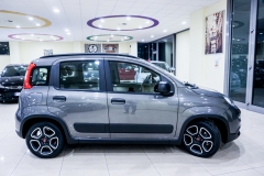 FIAT PANDA HYBRID FIRE FLY KM0 USATA 13