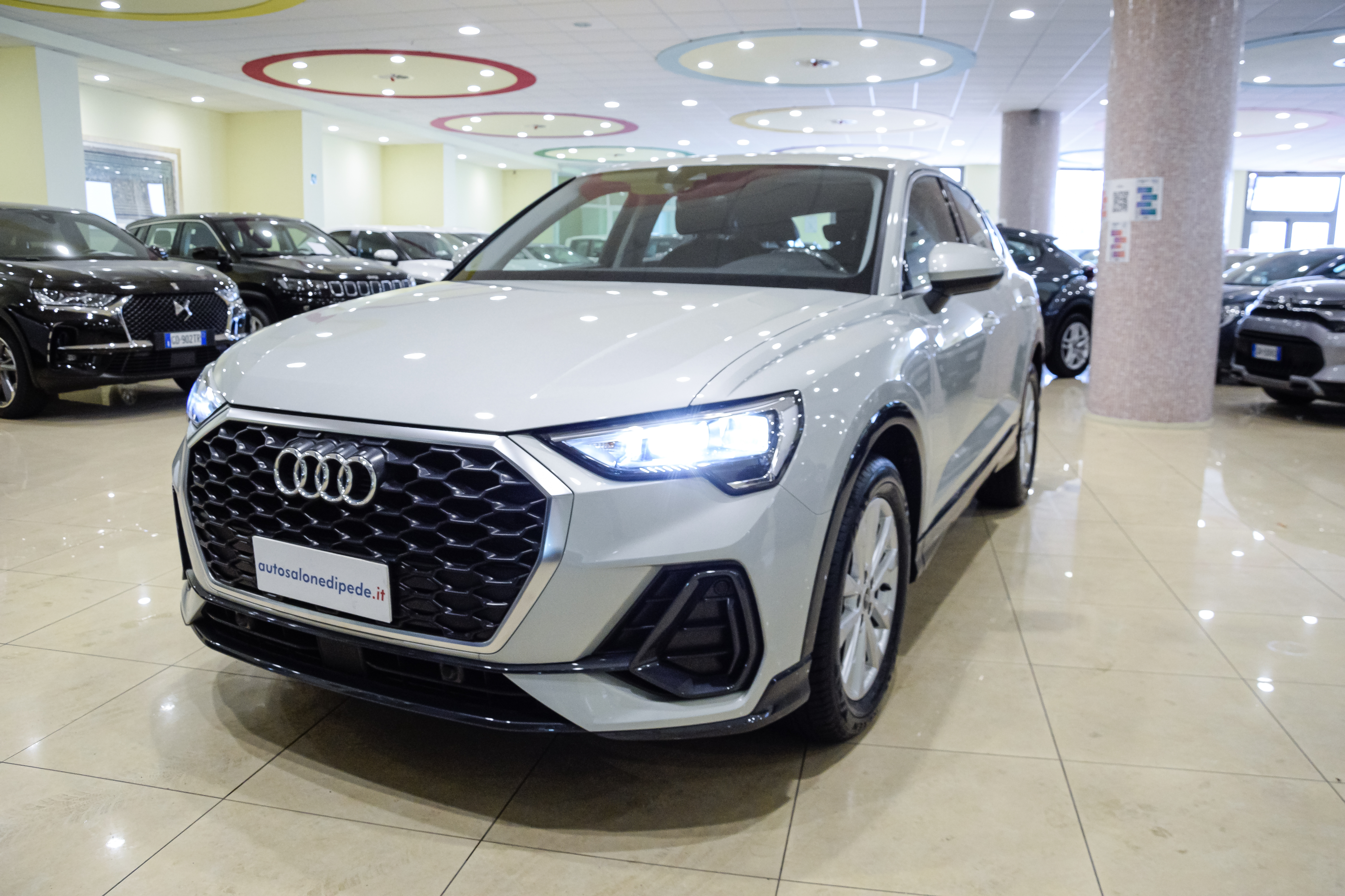 Q3 SPORTBACK 1