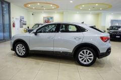 Q3 SPORTBACK 13