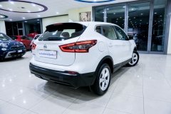 NISSAN QASHQAI AUTOMATICA USATA 19