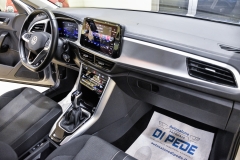 VOLKSWAGEN T-ROC 1.5 TSI 150CV Life 41