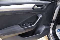 VOLKSWAGEN T-ROC 1.5 TSI 150CV Life 67