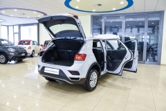 VOLKSWAGEN T-ROC 1.6 TDI 115CV SCR Business BMT SPORT utility 10