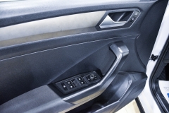 VOLKSWAGEN T-ROC 1.6 TDI 115CV SCR Business BMT SPORT utility 61