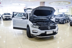 VOLKSWAGEN T-ROC 1.6 TDI 115CV SCR Business BMT SPORT utility 9