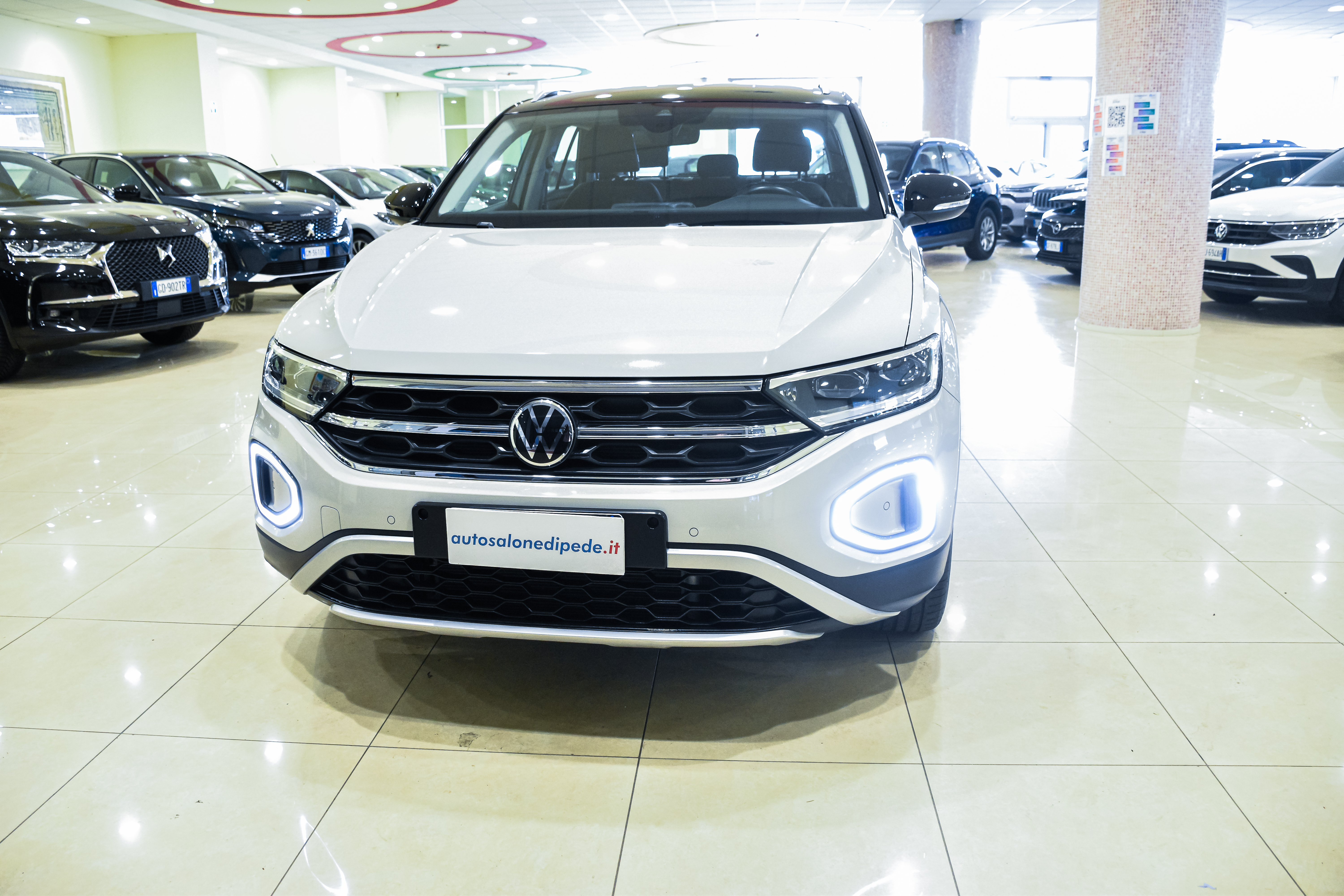 VOLKSWAGEN T-ROC USATA KM0 MATERA 1
