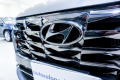 HYUNDAI TUCSON HYBRID USATA 18