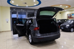 Volkswagen Tiguan usata Matera 12
