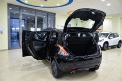 LANCIA Y 1.0 Hybrid 70CV Firefly 12