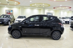 LANCIA Y 1.0 Hybrid 70CV Firefly 13