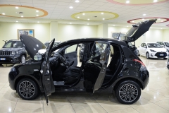 LANCIA Y 1.0 Hybrid 70CV Firefly 14