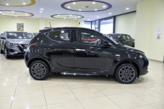 LANCIA Y 1.0 Hybrid 70CV Firefly 15
