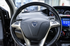 LANCIA Y 1.0 Hybrid 70CV Firefly 42