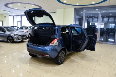 LANCIA Y Hybrid 70CV Firefly Oro 10