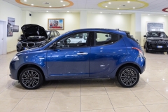 LANCIA Y Hybrid 70CV Firefly Oro 13